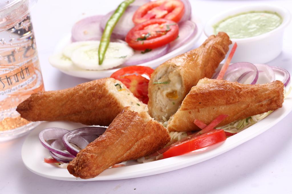 Hotel Swati Deluxe Delhi  Dış mekan fotoğraf